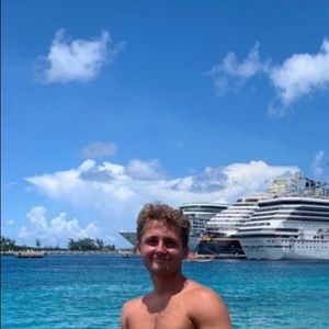 Meet your Posher, Ryan